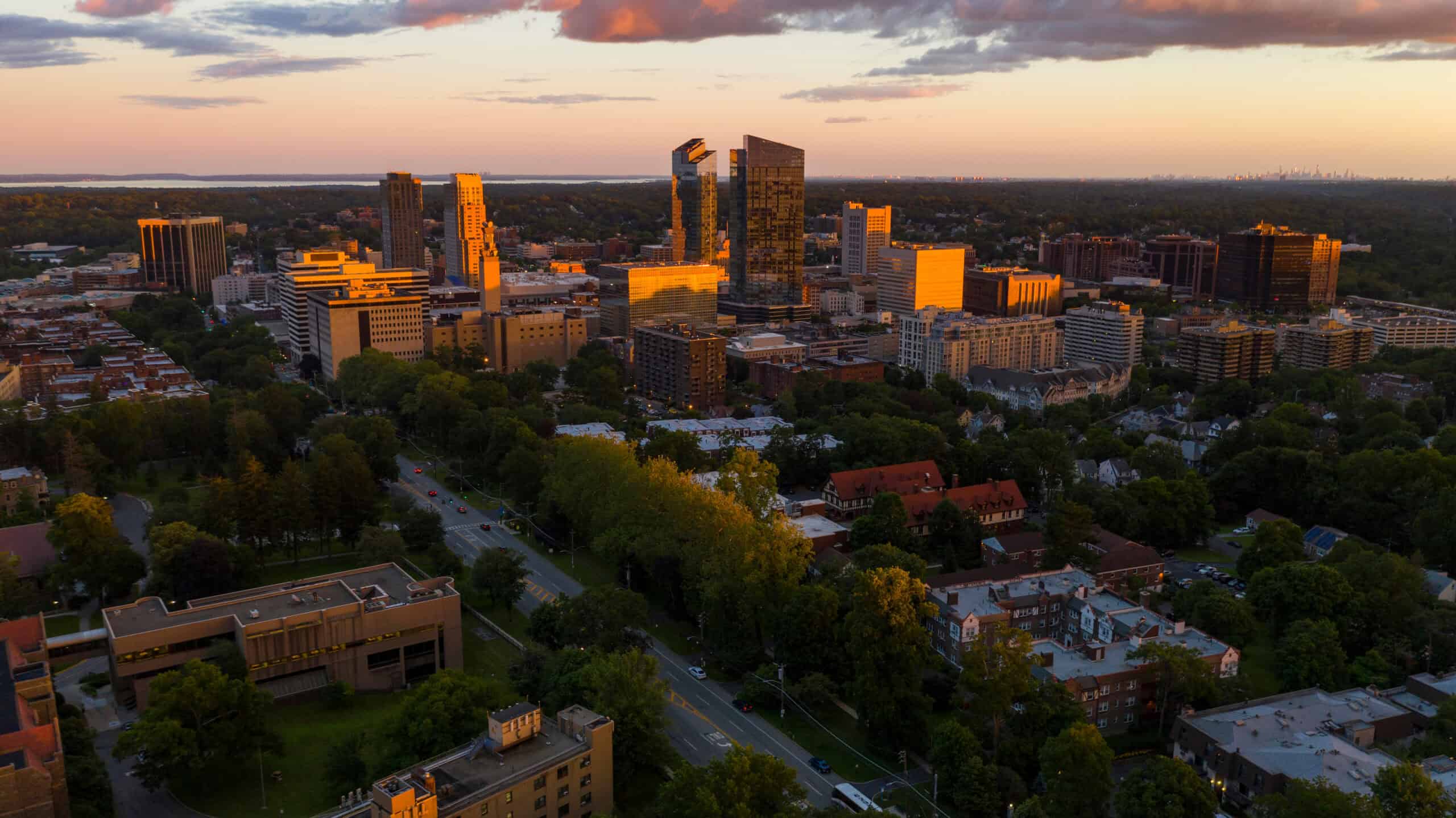 An,Aerial,View,Of,White,Plains,New,York,At,Sunset