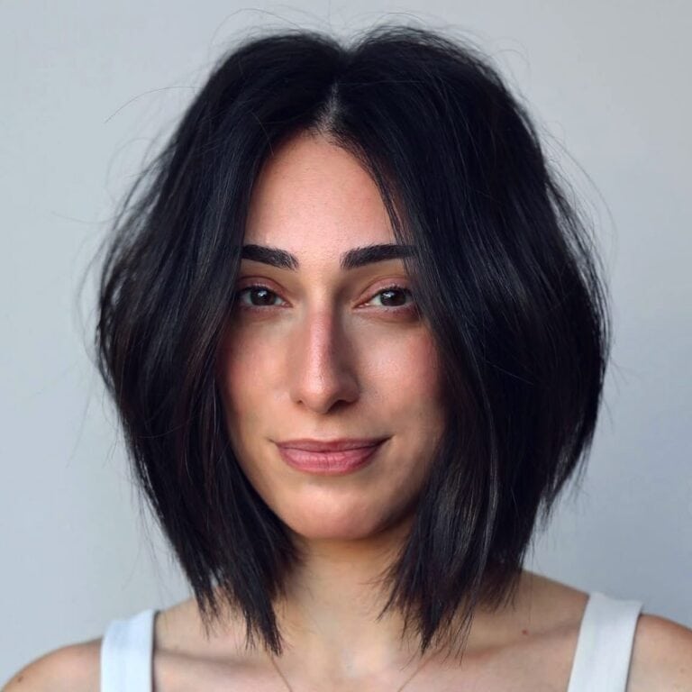 Short Hairstyles for Oval Face Shapes