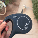 the retractable dog leash I use for my dog