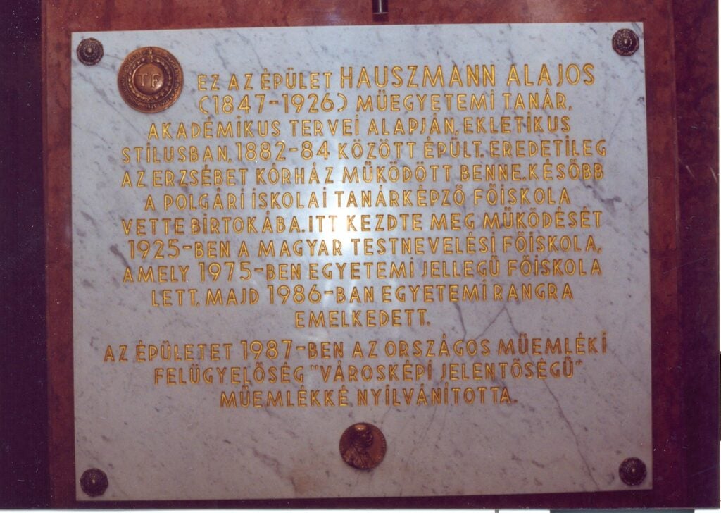 Emléktáblák 29 alkotas utca 44 9