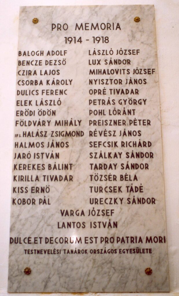Emléktáblák 6 fe0000504 0 e1641465392551