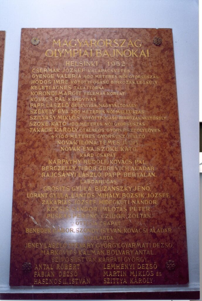 Emléktáblák 16 fe0000515 0