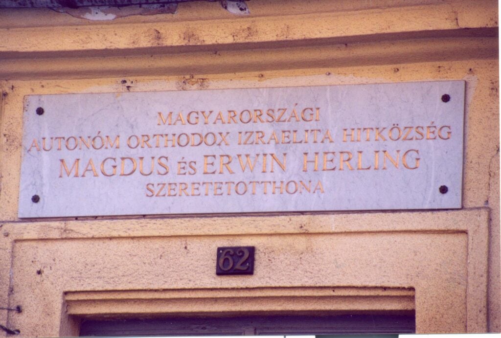 Emléktáblák 137 fe0000585 0