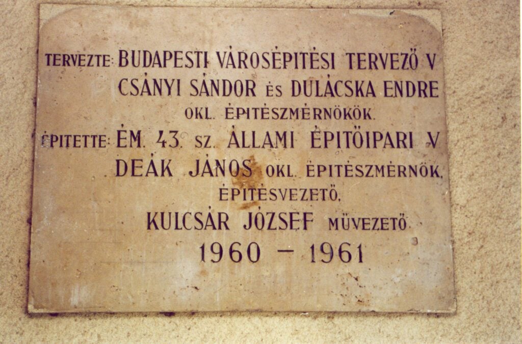Emléktáblák 116 kiss janos altabornagy utca 31