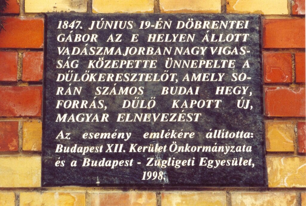 Emléktáblák 242 zugligeti ut 113