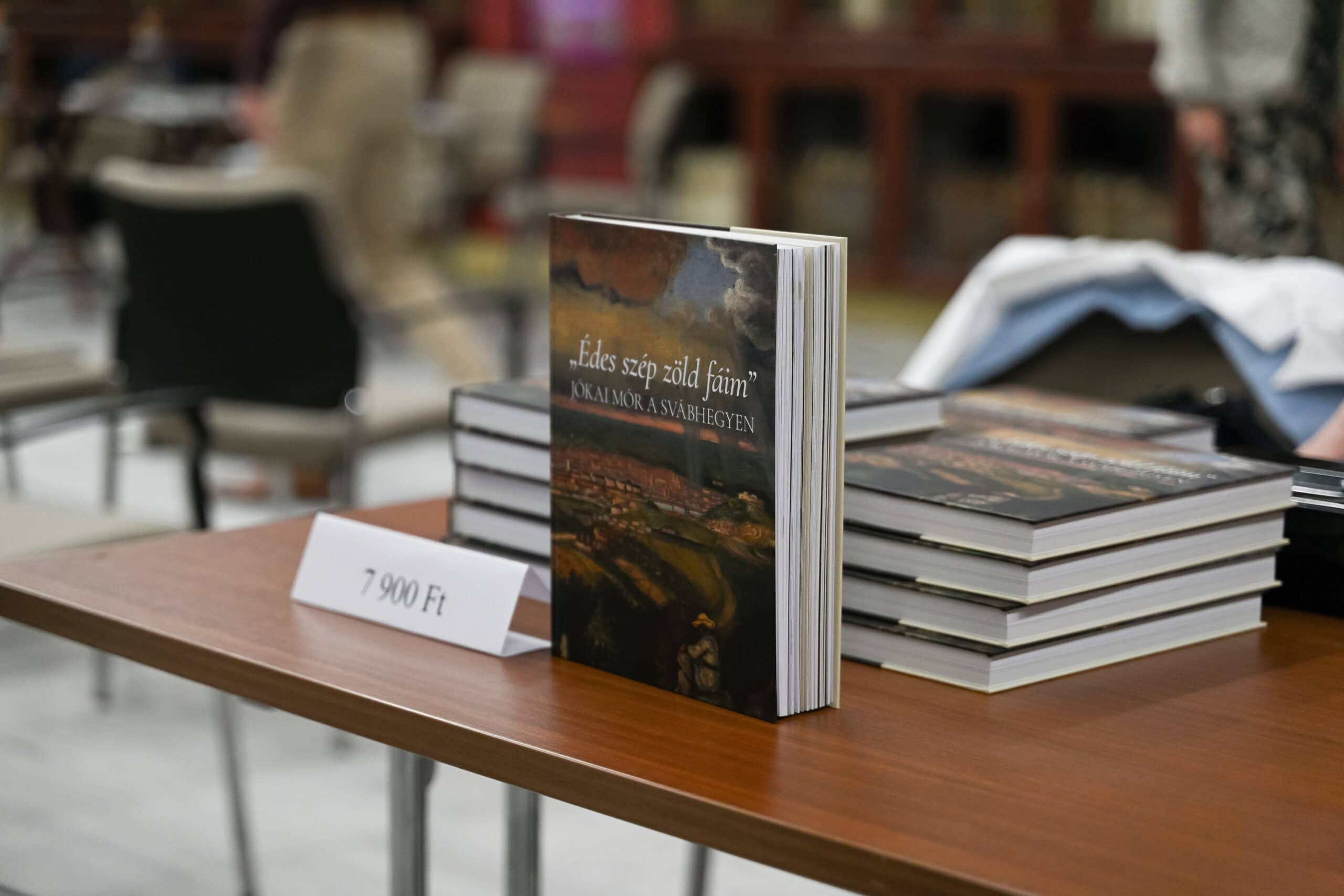 Ideiglenes könyvvásárlási szünet