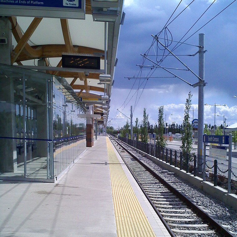 Brentwood-train-station-edmonton-heritage-dental-centre-transportation-access-railway-platform.