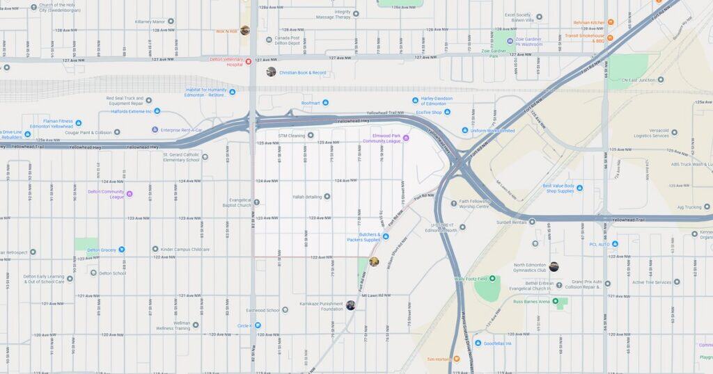 Detailed map of Chicago streets, highways, and key landmarks for navigation and urban planning.