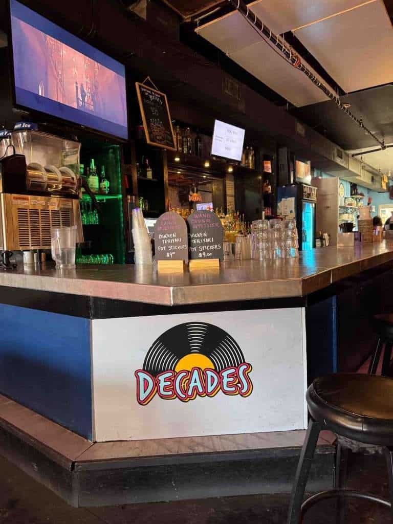The interior of Decades restuarant in Tuscaloosa