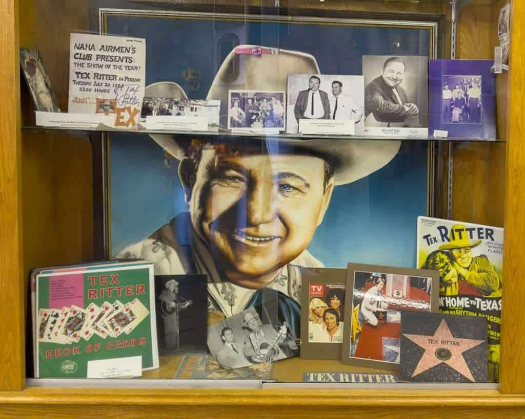 Roadside Attractions Texas Southeast | Hip Grandma Life