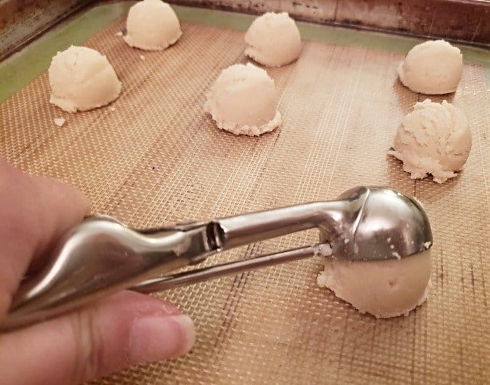 Scoop cookies