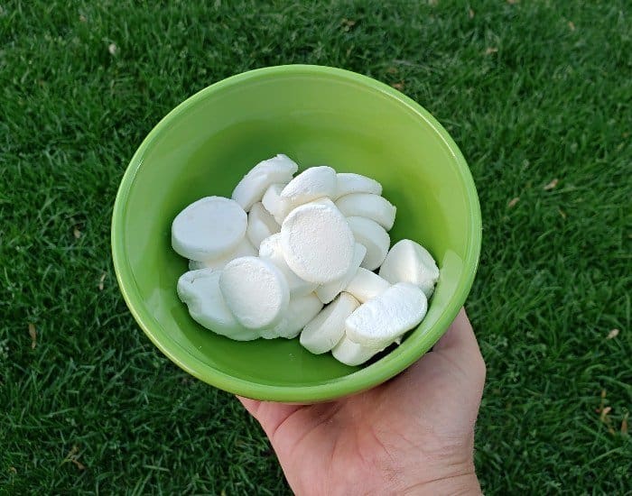 Marshmallows for dessert pizza