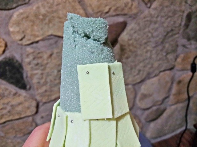 no top to the foam cone because it crumbled