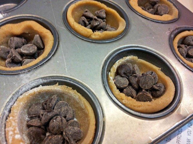 Fill cups with chocolate chips for treasure box cookies