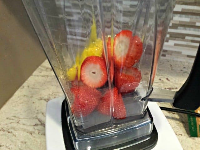 To make Mommy's strawberry lemonade, simply place all ingredients in a blender and puree until smooth
