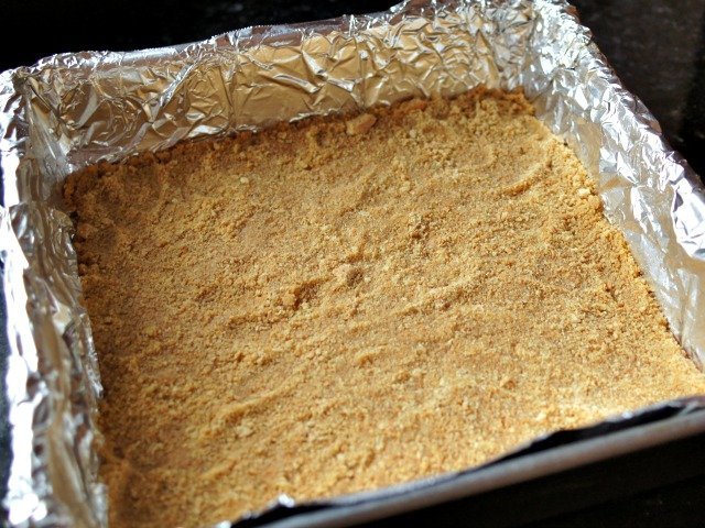 Pressed graham cracker crust
