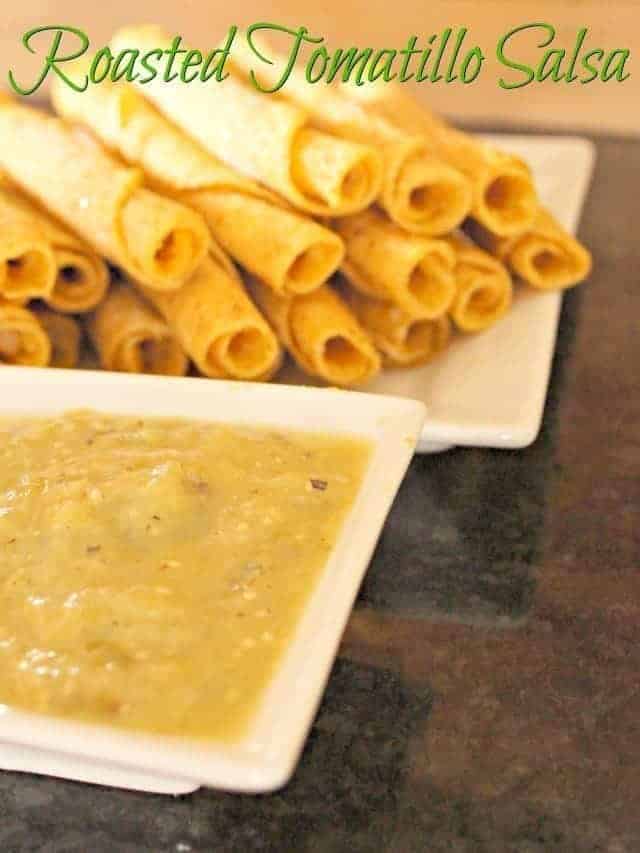 Roasted tomatillo salsa recipe. This quick and easy dip is perfect for parties. It's naturally gluten free and dairy free, which makes it perfect for potluck parties. Use it as a dip for your favorite Mexican food. #tomatillos #dips #mexican #easyrecipes