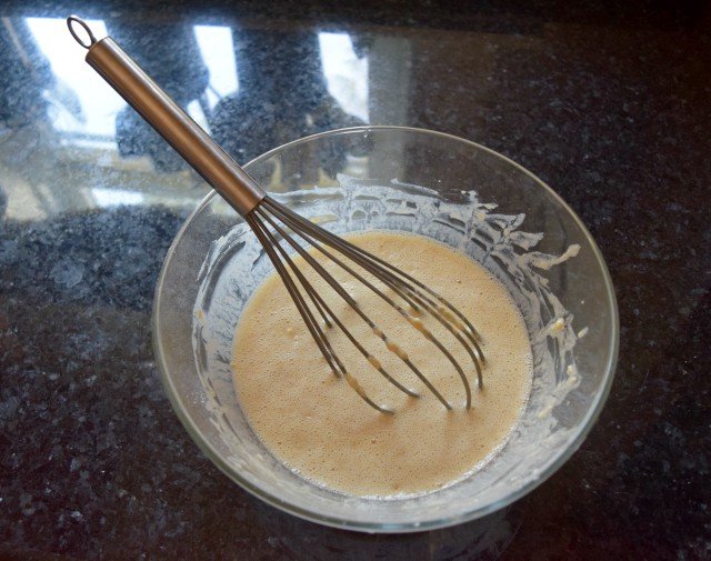 Easy batter for homemade apple pancake recipe
