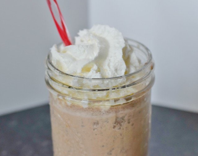 Delicious and easy java chip frappaccino recipe