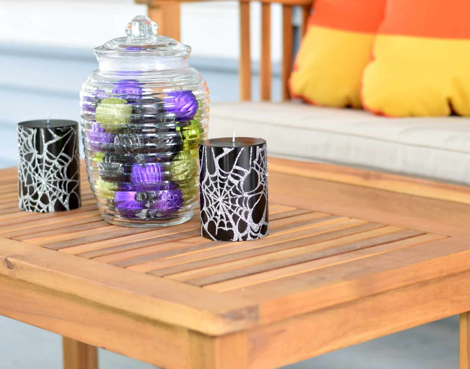 Tablescape for Halloween front porch decor ideas