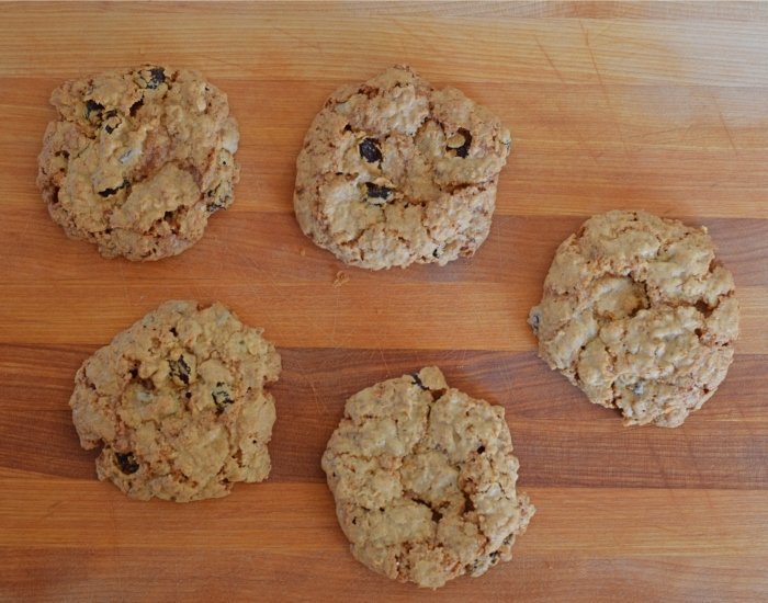 Classic oatmeal raisin cookies recipe