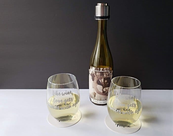Valentines Day wine gifts