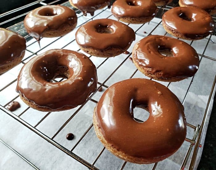 Return donuts to rack