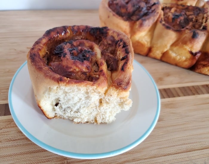 Amazing pulled pork cinnamon rolls