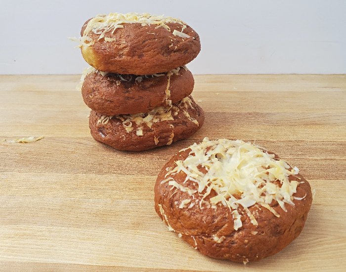 Homemade asiago bagels ready to eat