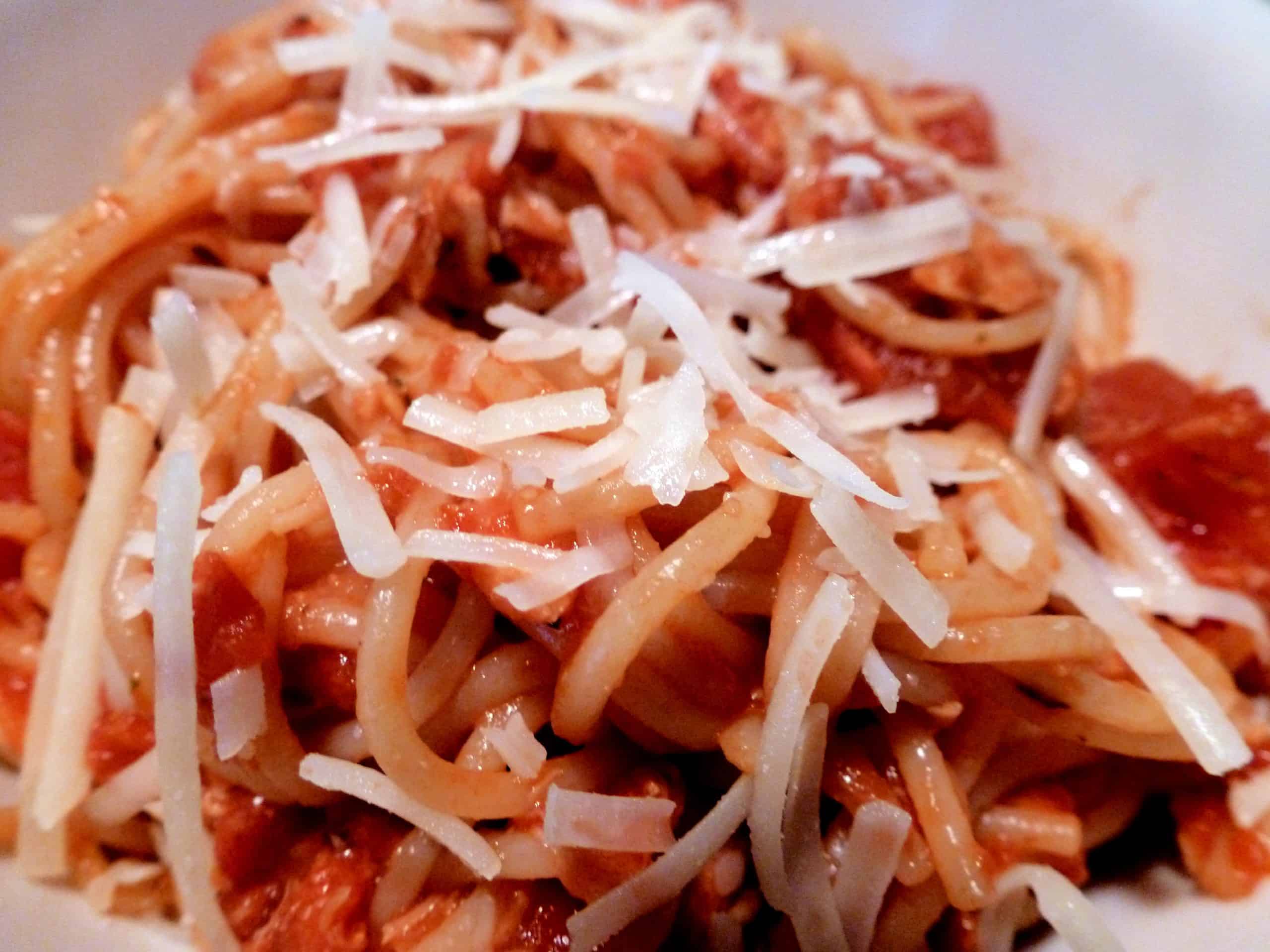 Tuna and spaghetti pasta closeup