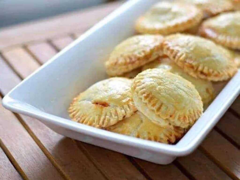 Image shows delicious weeknight chicken empanadas.