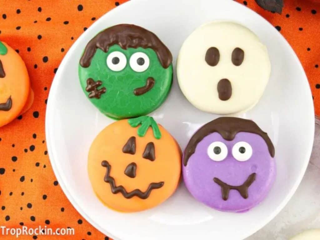 Image shows irresistible Halloween Oreos.