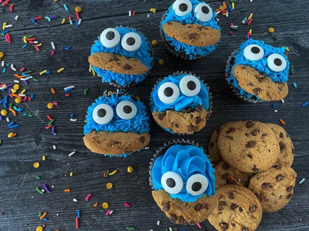 Image shows yummy cookie monster cupcakes.