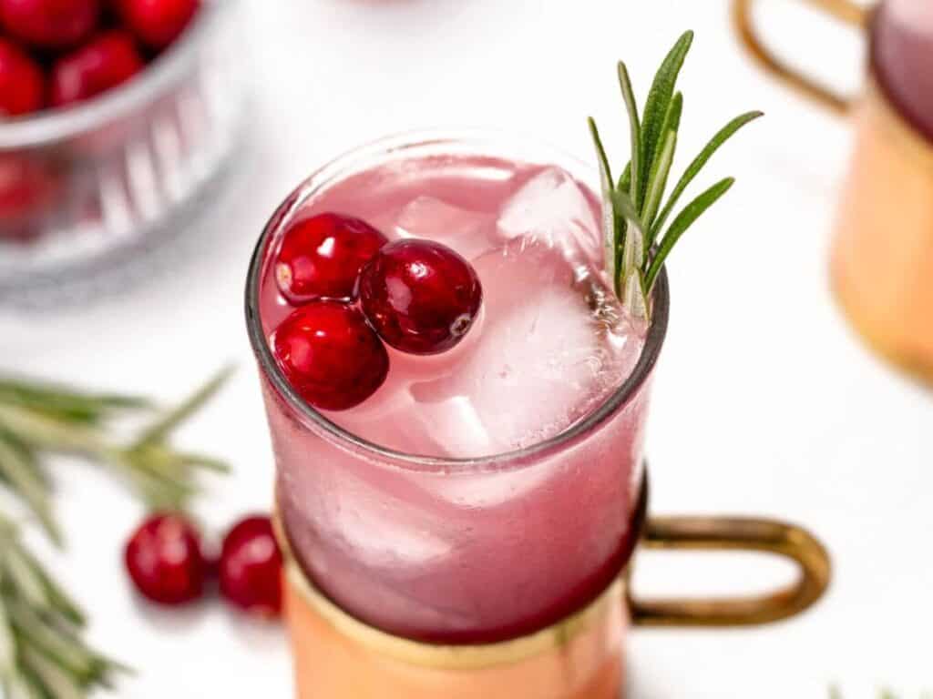 Image shows yule mule recipe.