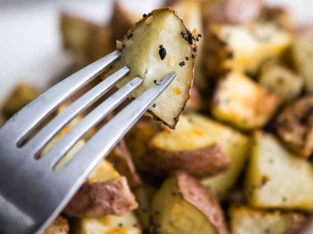 Image shows delicious air fryer red potatoes.