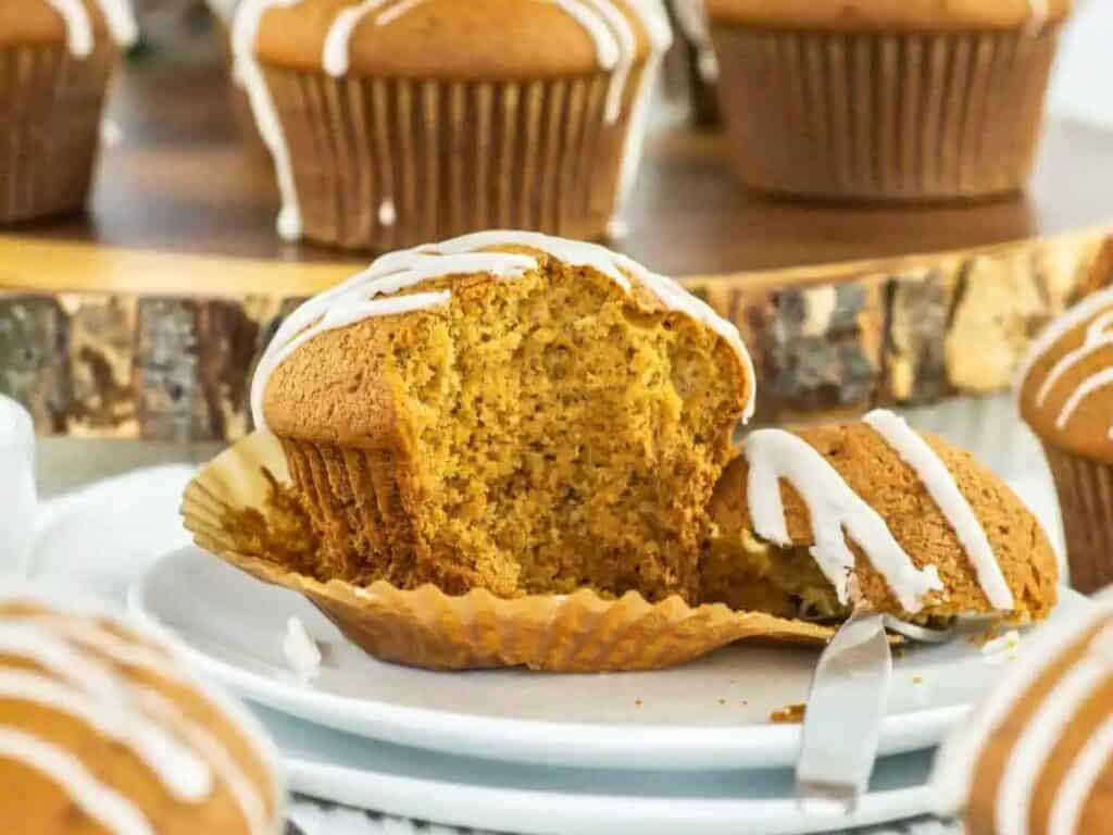 Image shows delicious gingerbread muffins.
