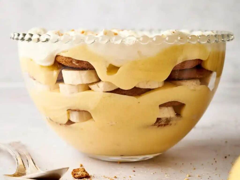 Image shows irresistible banana pudding.