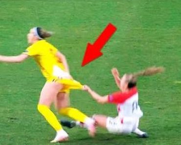 The craziest moments in women’s football | Funny videos in female sports