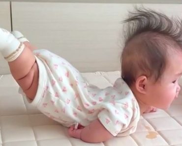 Top 100 funniest babies