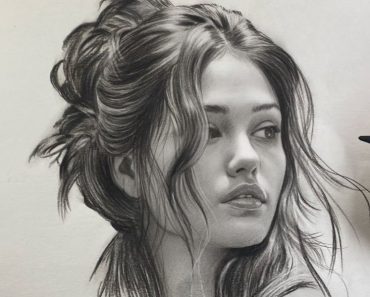How to Draw a portrait of a girl with a pencil