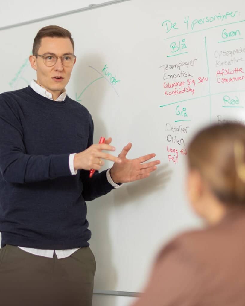 Konkurrenceevne, læring og udvikling i undervisning på Humano, fokus på samarbejde og kommunikationsfærdigheder.