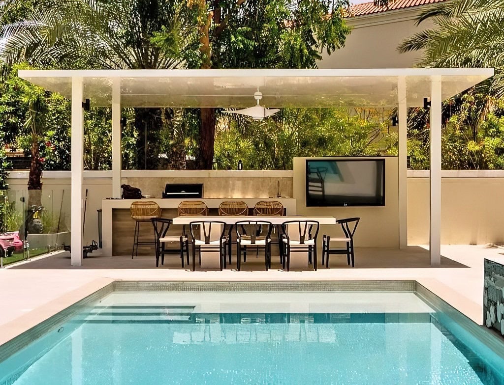 65" Apollo Desert Series Enclosure installed at JVT, Dubai