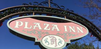Plaza Inn Sign scaled