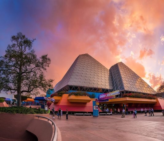 iss897978572 e1549720106301