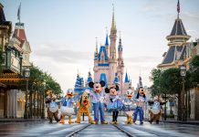Your Disney-Themed Resolutions for a Happily Ever After 2025! mickey minnie scaled