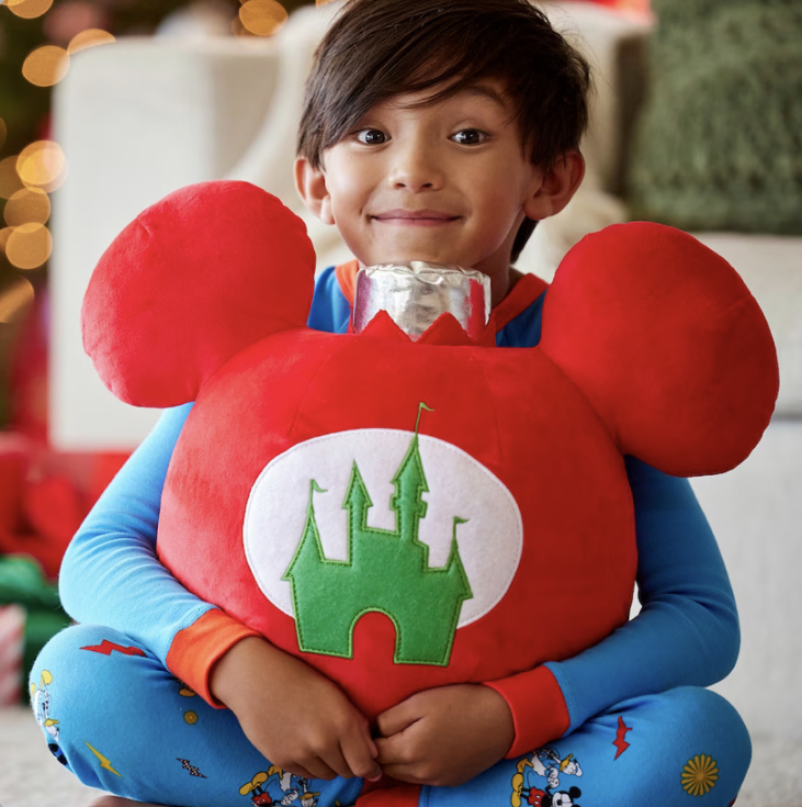 Magical Disney Holiday Decor You Need For Your Home! 4 Disney Holiday Decor