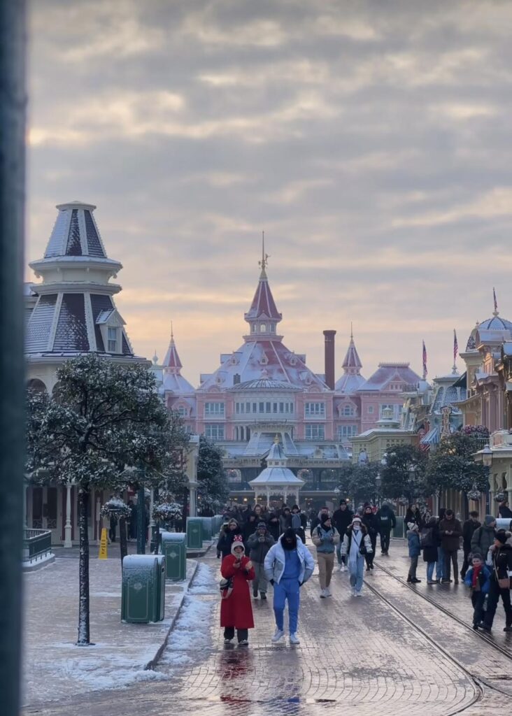 main street