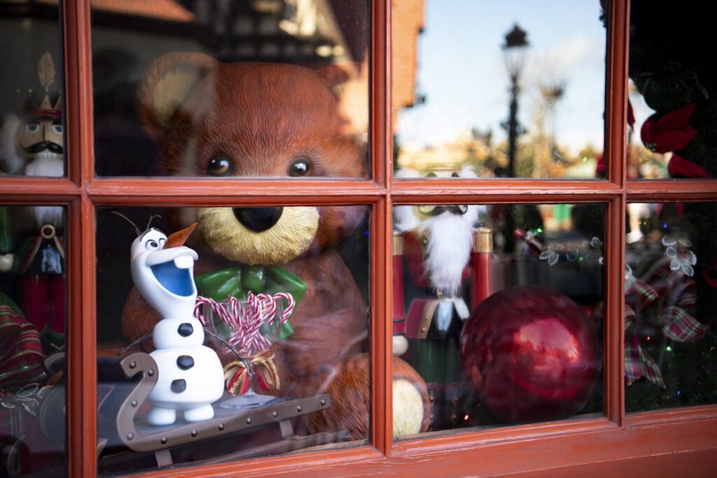 Family Friendly Holiday Celebrations at Disney Parks 10 olaf