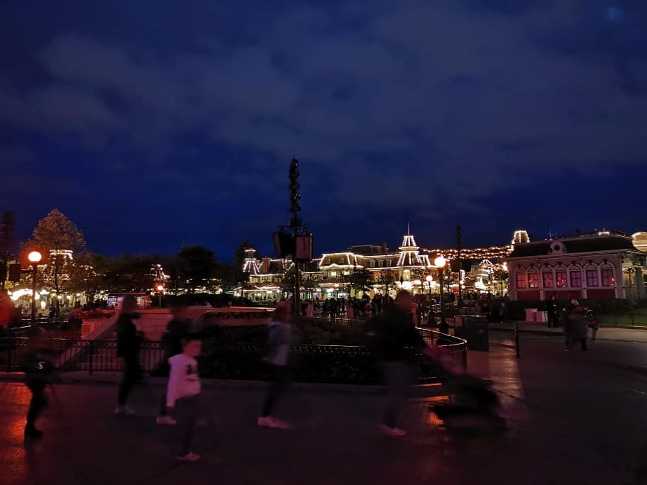 Nachts im Disneyland