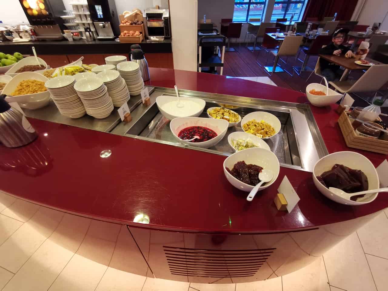 Holiday Inn Express Frühstück